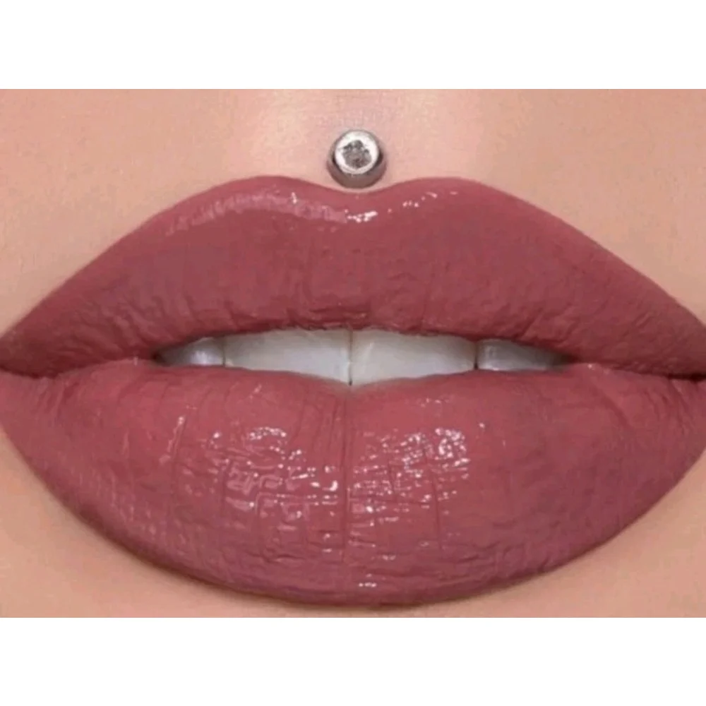 Jeffree Star Cosmetics Lip Gloss Supreme Gloss In: No Shame, NIB (109)